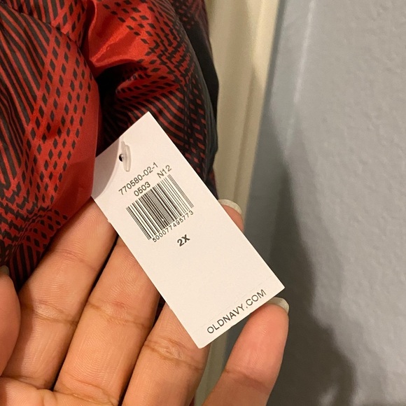 Old Navy Water-Resistant Jacket - Picture 4 of 10